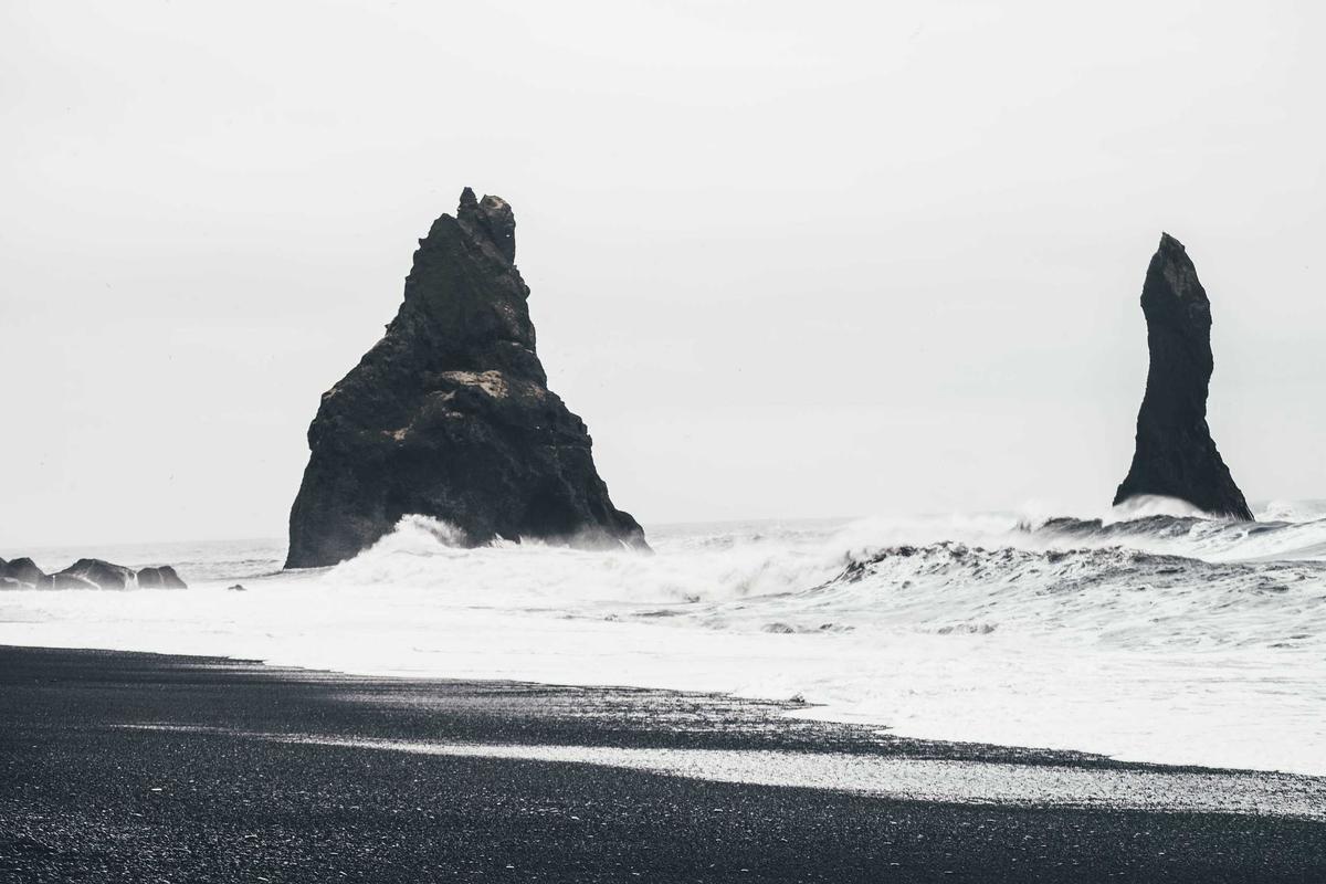 نمونه‌کار آیدین مشگین